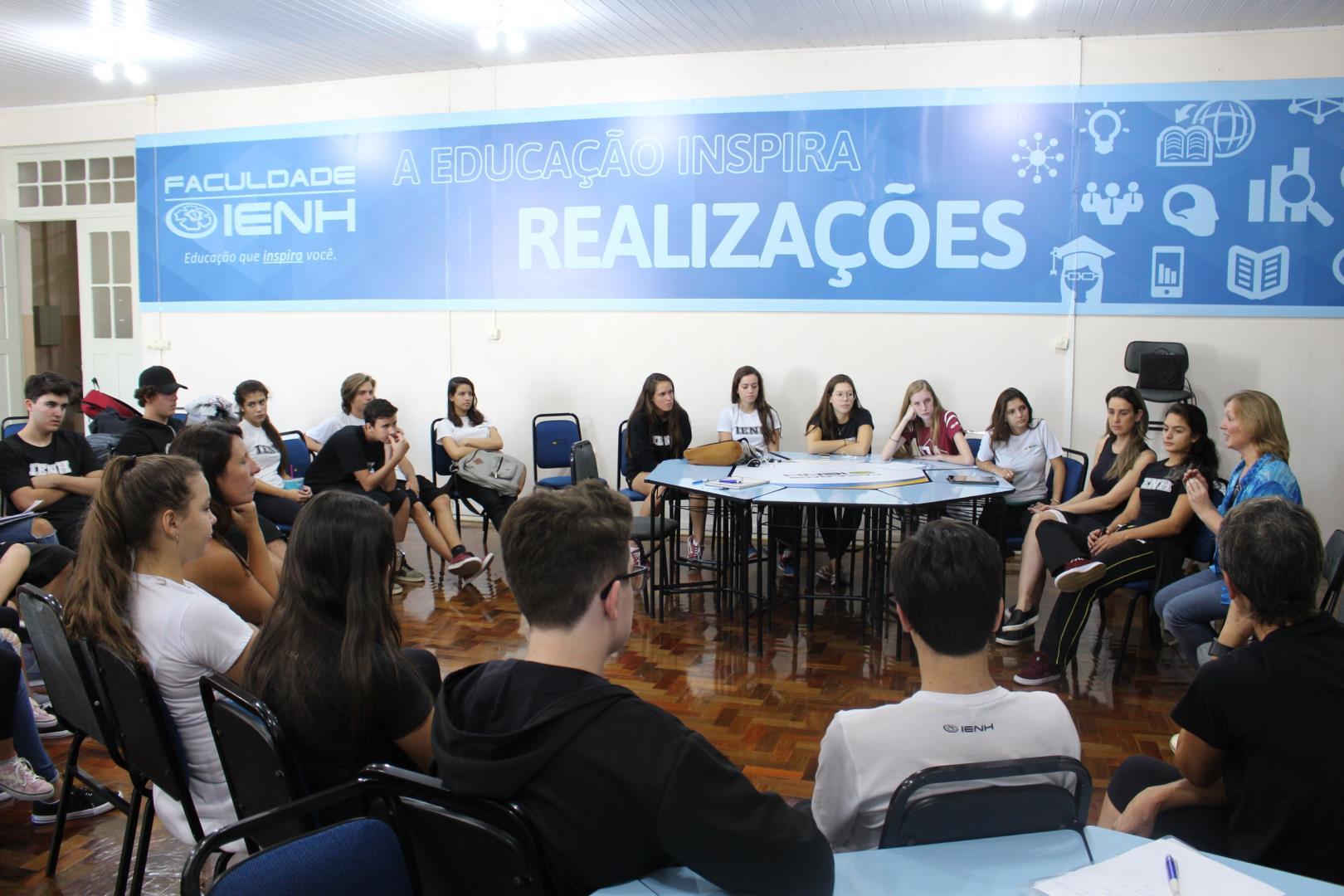 Alunos planejam projetos sociais no Seminário Um Olhar para o Outro