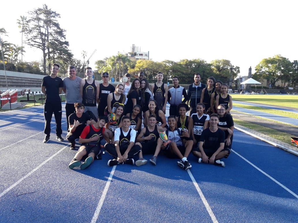 Atletismo da IENH é campeão estadual