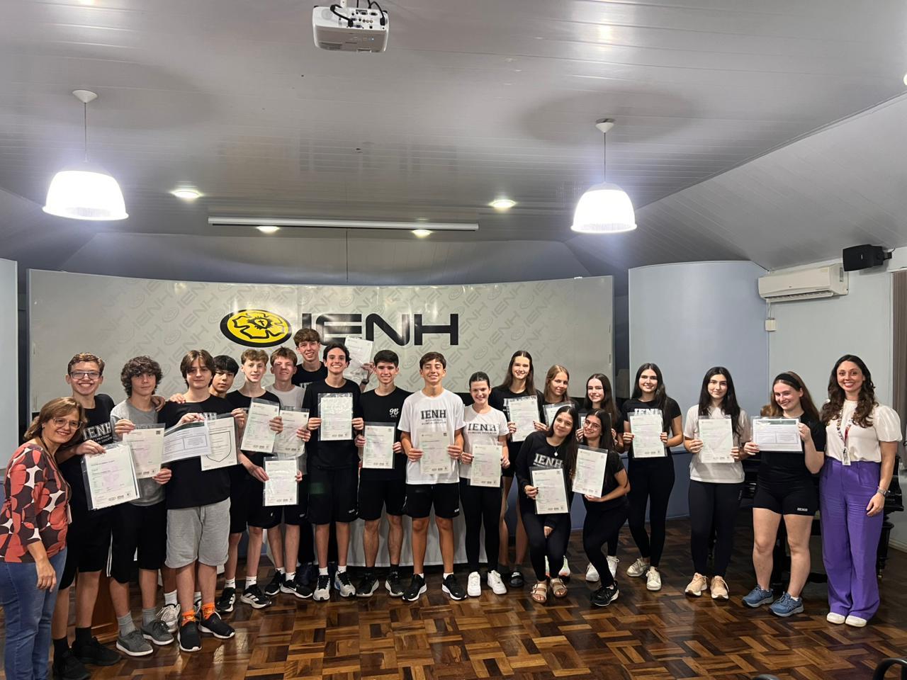 Certificações internacionais marcam noite de celebração na Unidade Fundação Evangélica