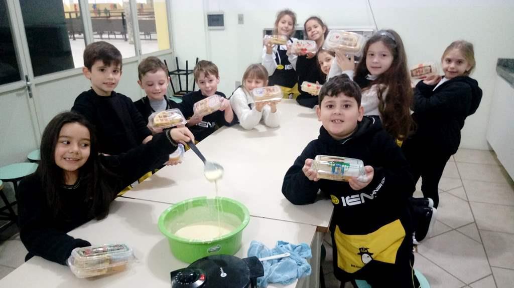 Cooking class para aprender Inglês e saborear waffles com a família Cooking class para aprender Inglês e saborear waffles com a família