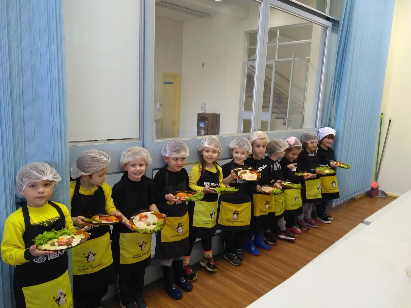 Cooking Class promove alimentação saudável e autoconhecimento no Currículo Bilíngue
