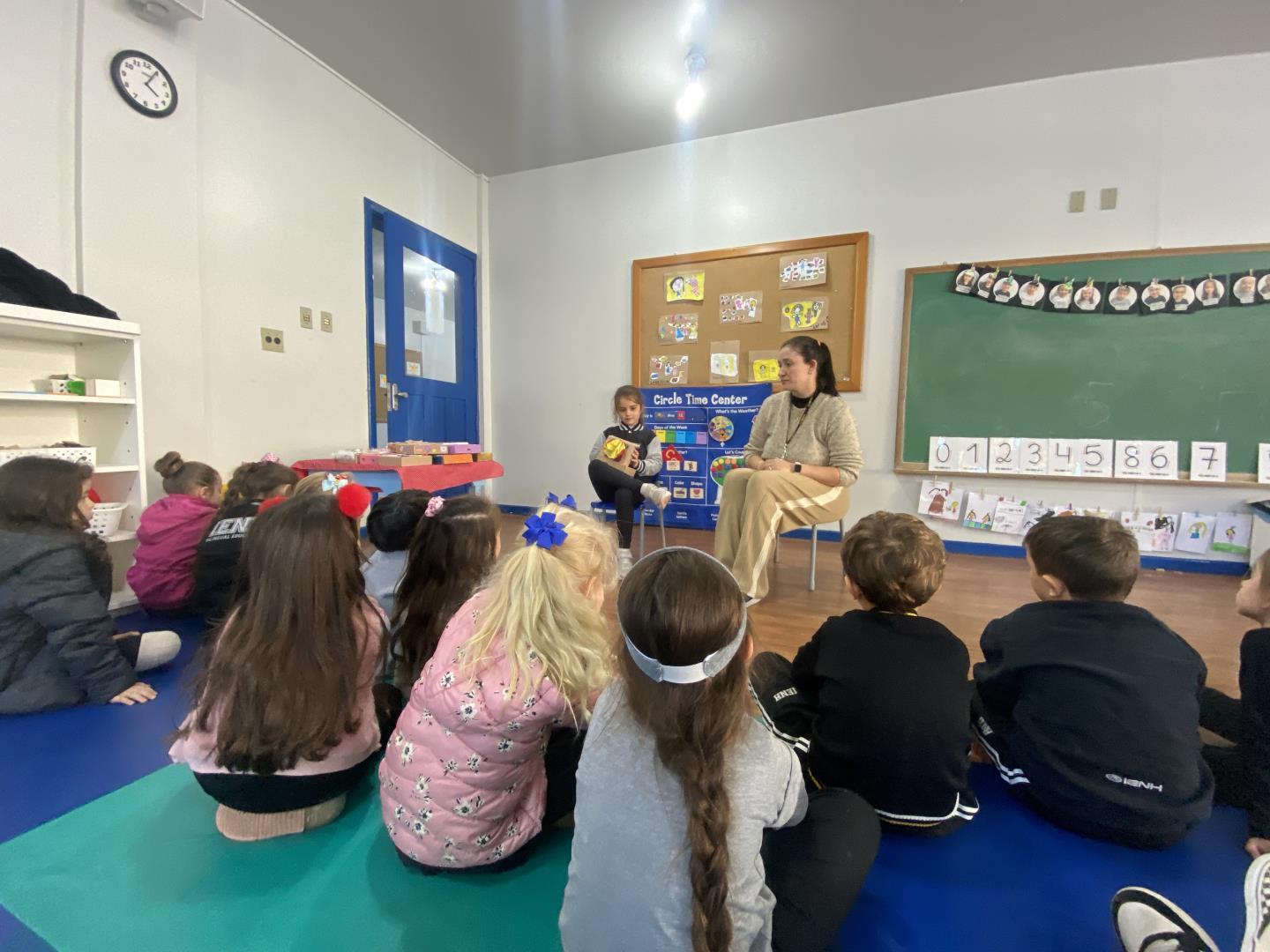 Crianças da Unidade Pindorama inicia projeto de estudos sobre as múltiplas linguagens na infância