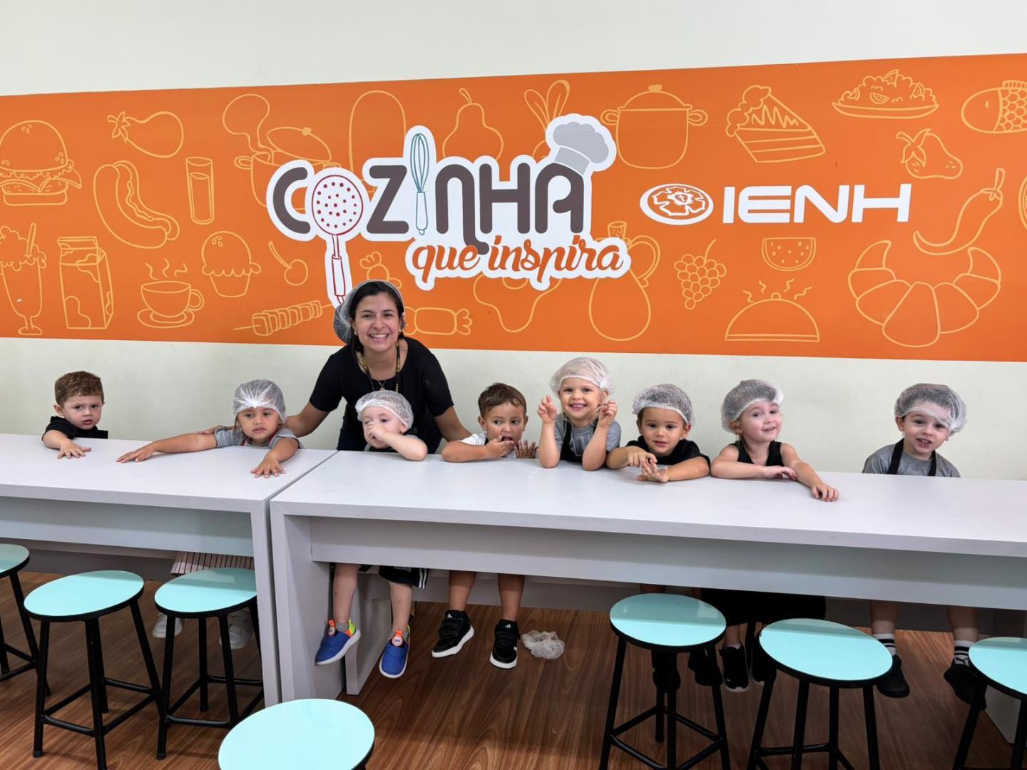 Crianças do Kindergarten 2 da Unidade Pindorama exploram clássicos infantis na Língua Inglesa 