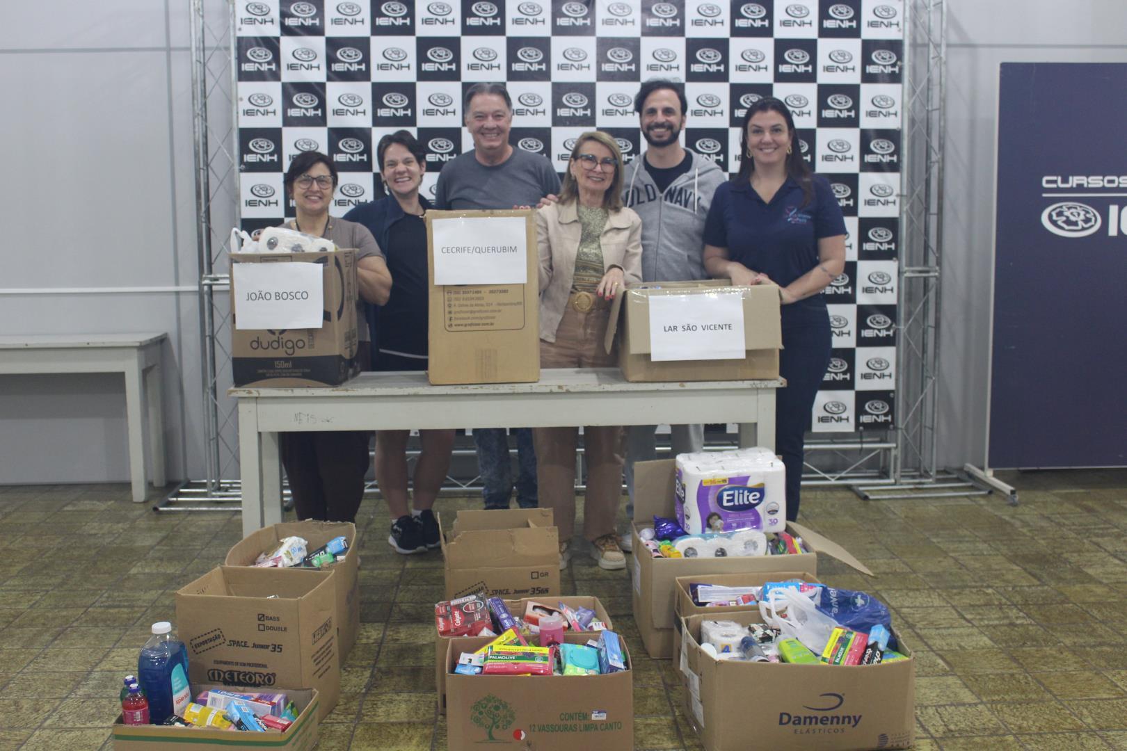 Doações arrecadadas na Mostra de Dança e Teatro da IENH são entregues a entidade parceiras Doações arrecadadas na Mostra de Dança e Teatro da IENH são entregues a entidade parceiras
