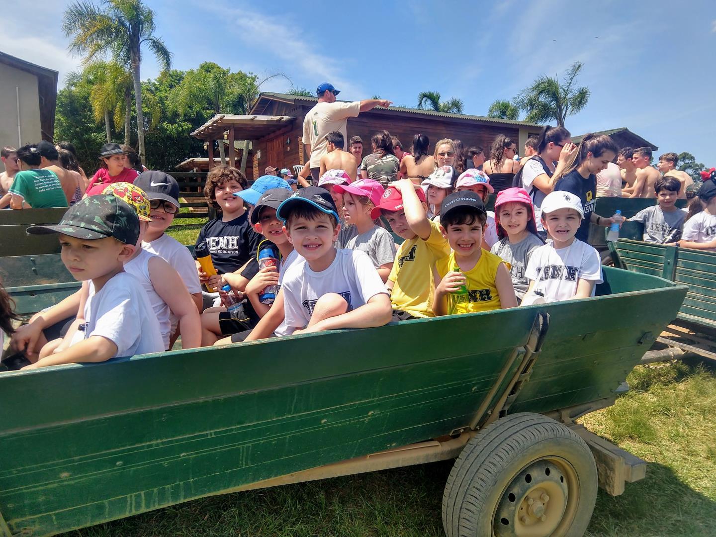 6º ano realiza passeio de estudos na Quinta da Estância em Viamão