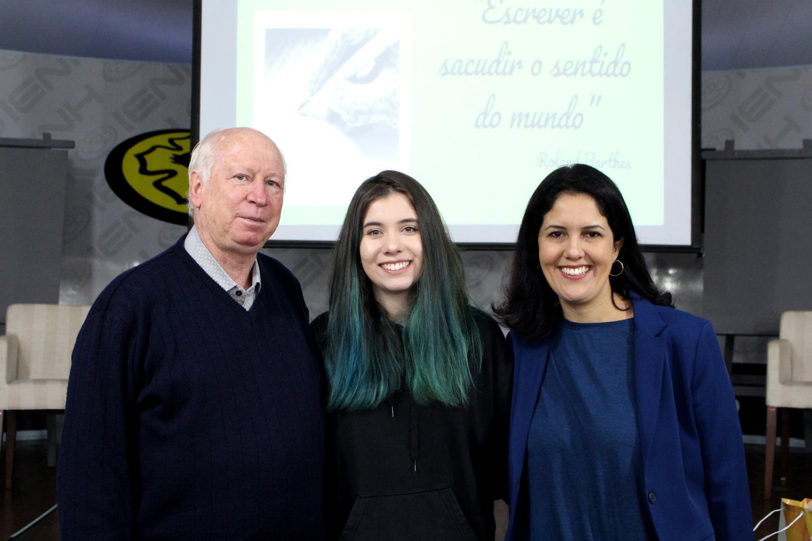 Estudante da IENH conquista 2º lugar no Concurso de Redação da Rede Sinodal de Educação