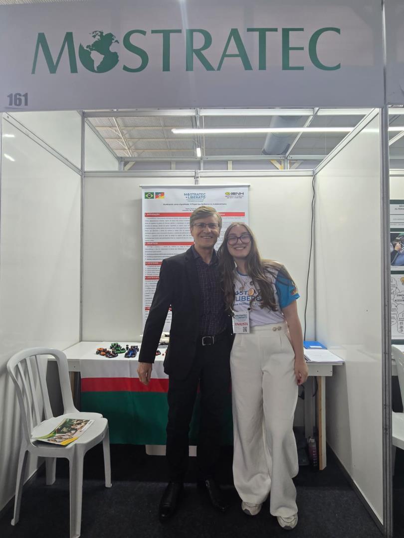 Estudantes da IENH participam da MOSTRATEC 2025 com projetos inovadores 