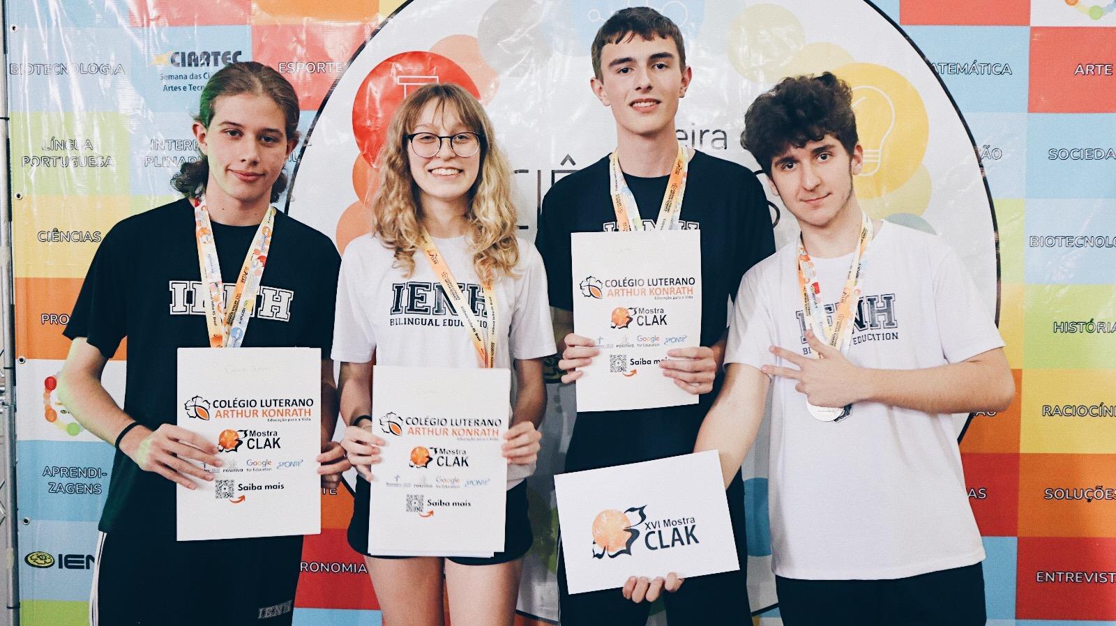 Estudantes da IENH são premiados na Mostraclak