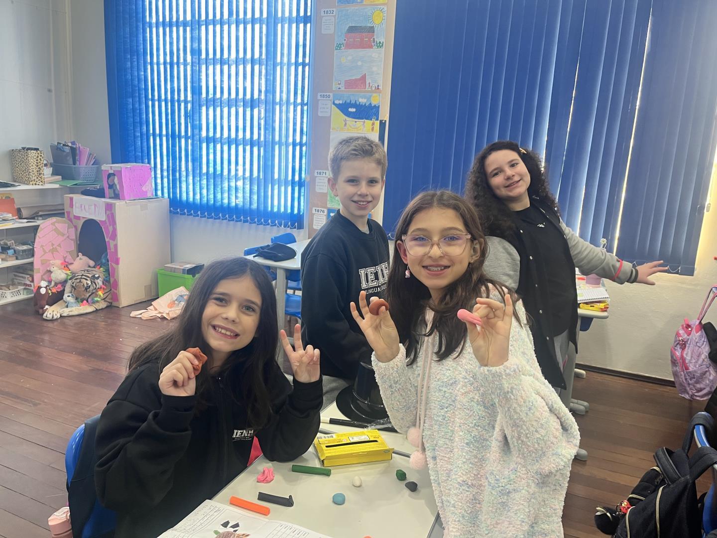 Estudantes da Unidade Pindorama criam alebrijes e ampliam vocabulário em Espanhol