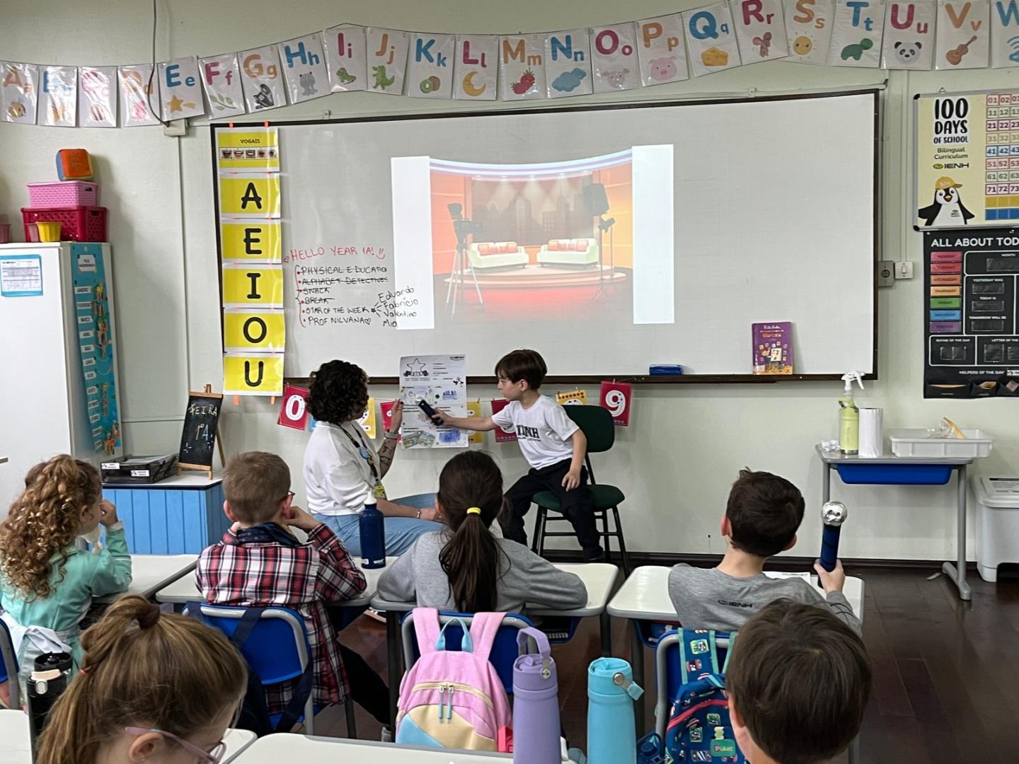 Estudantes do Year 1 da Unidade Pindorama realizam atividade de inglês inspirada em reality show