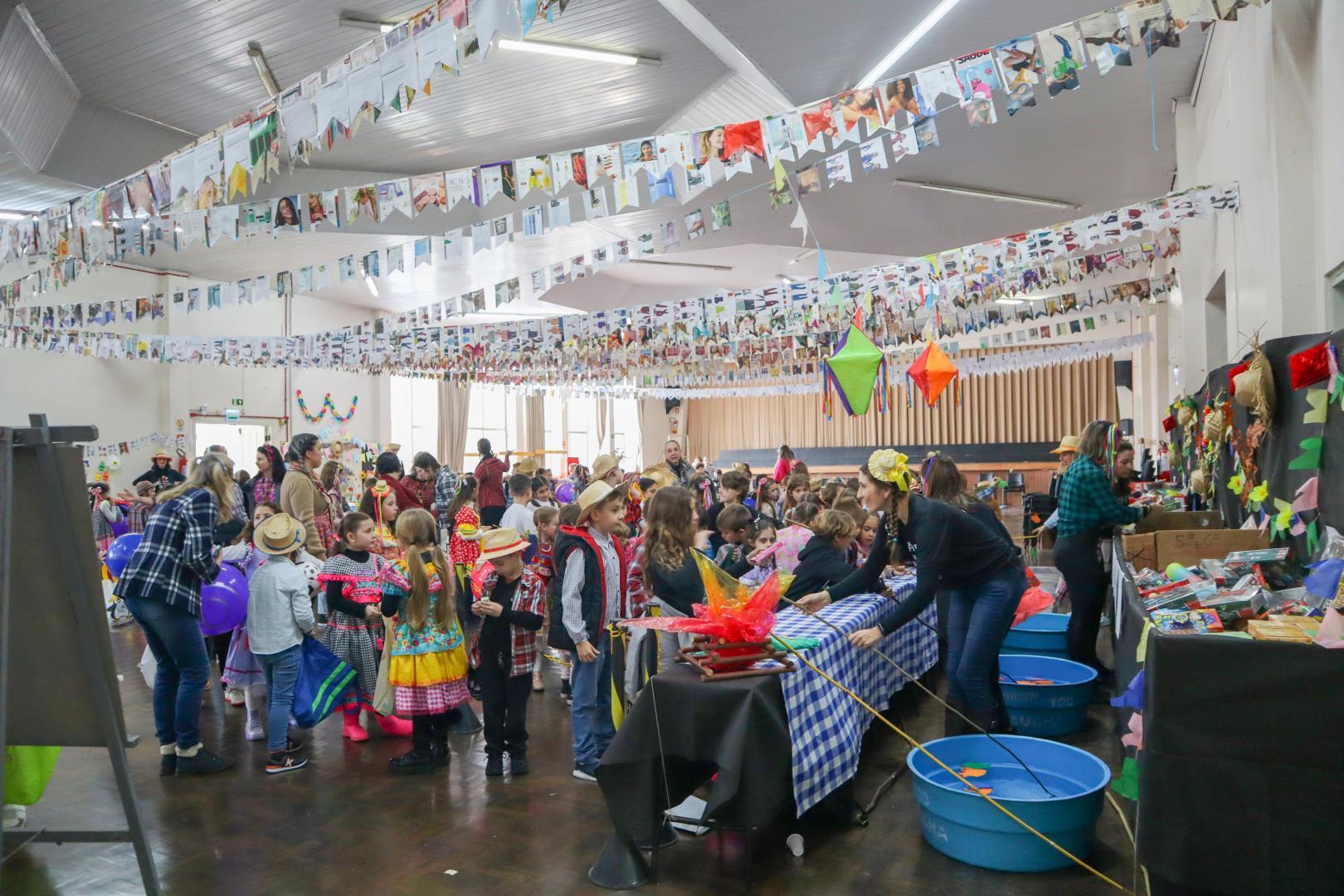 Festa Junina é preparada para os alunos na Unidade Oswaldo Cruz