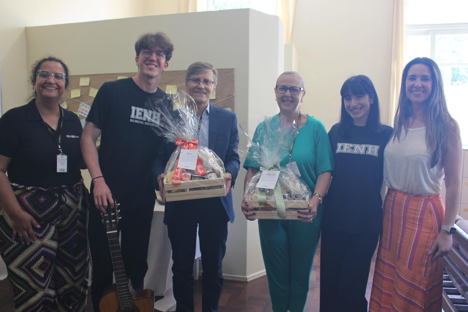 Homenagem marca o Dia do Diretor Escolar na IENH