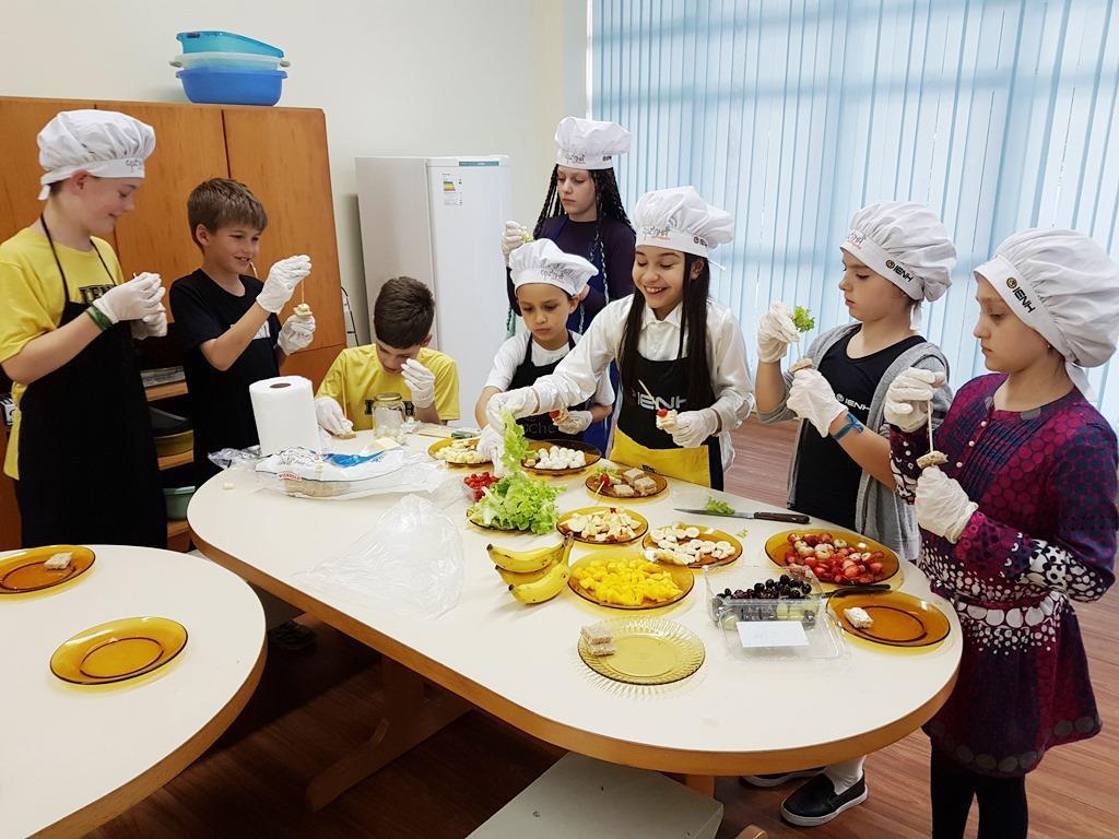 Kids in the kitchen day – 2º dia de Imersão na Língua Inglesa contempla projeto Cozinha que Inspira