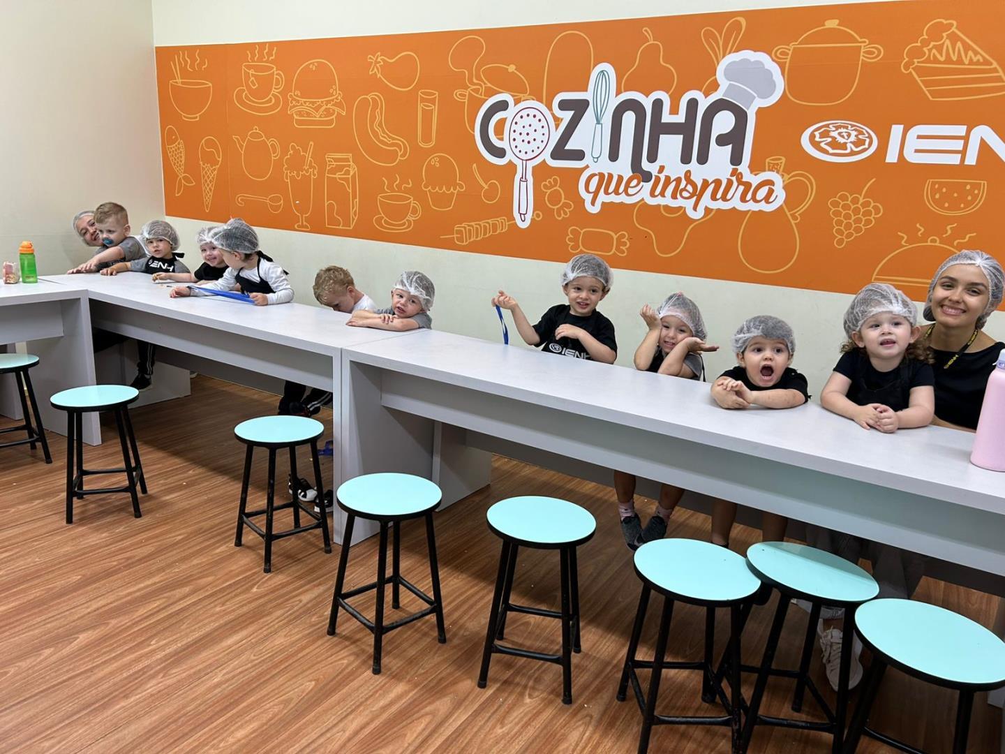 Kindergarten 2 da Unidade Pindorama encerra o ano com uma última Cooking Class 