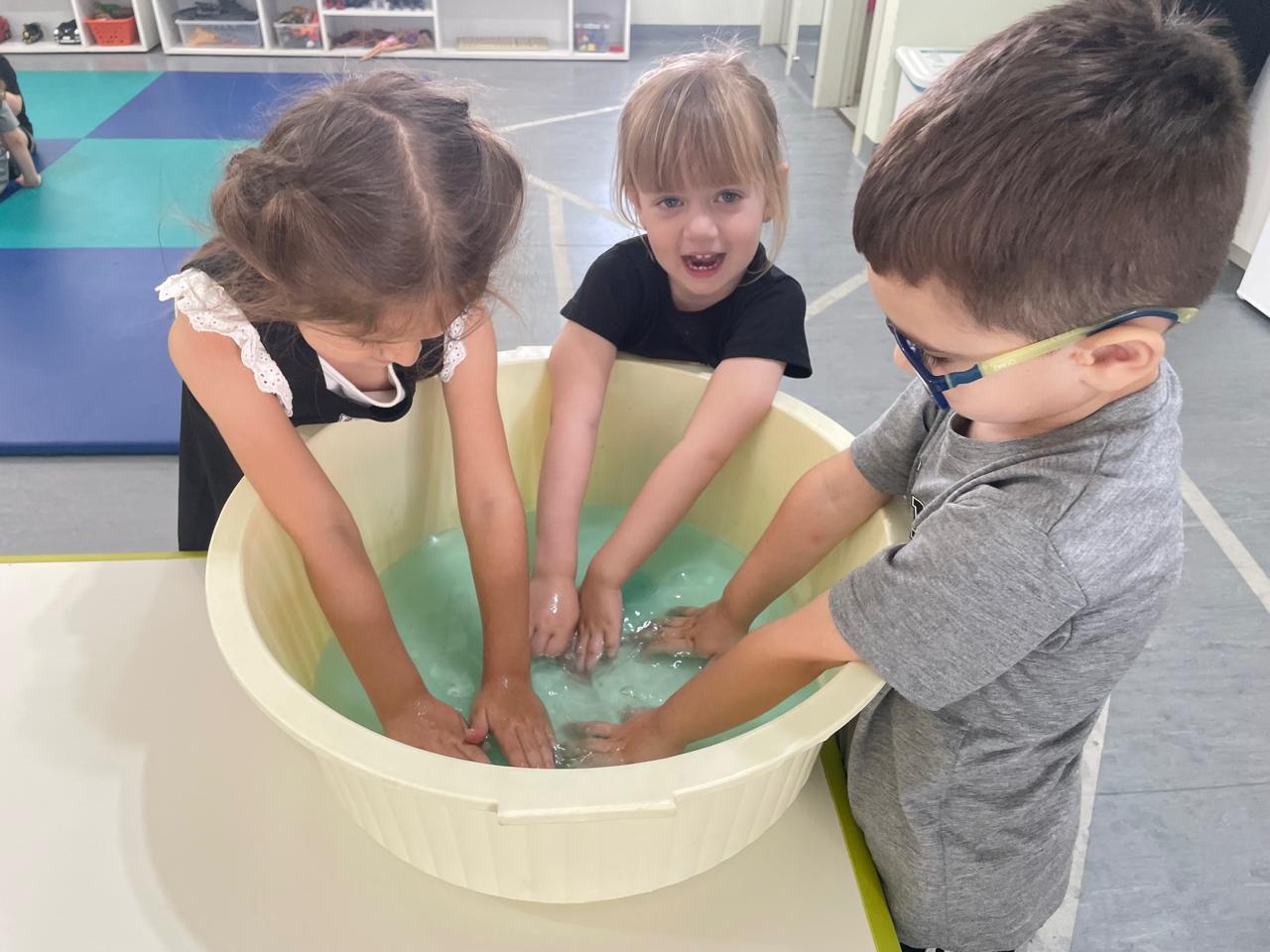 Momentos de criação e descobertas marcam atividade do Kindergarten 3 da Unidade Oswaldo Cruz