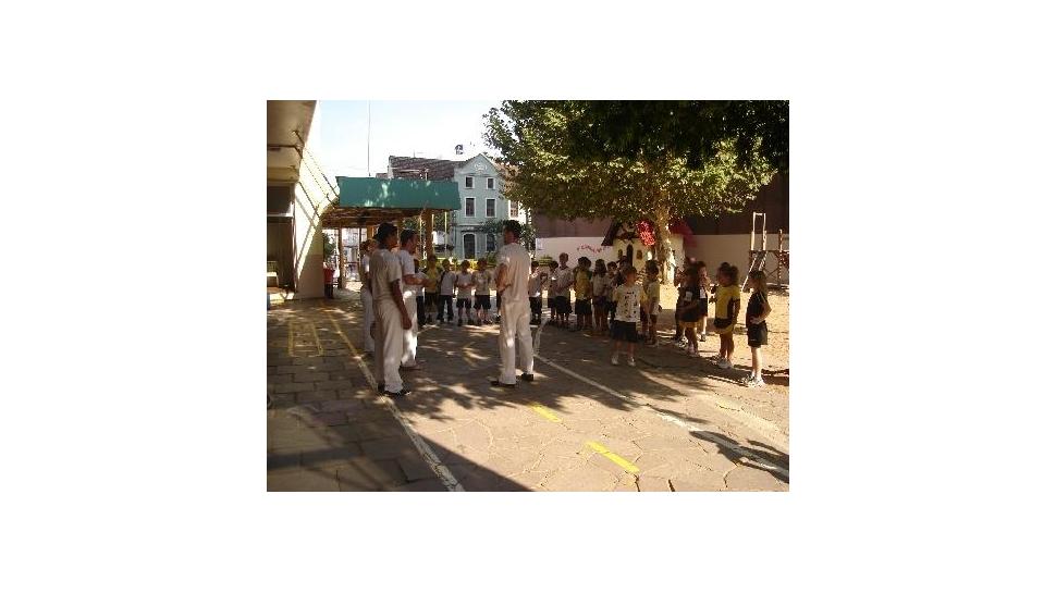 Alunos da Unidade Oswaldo Cruz assistem demonstração de Capoeira