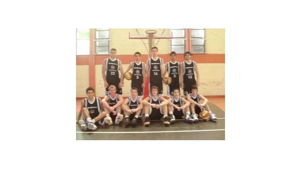Equipe Infanto da IENH faz ótima campanha no campeonato de basquete