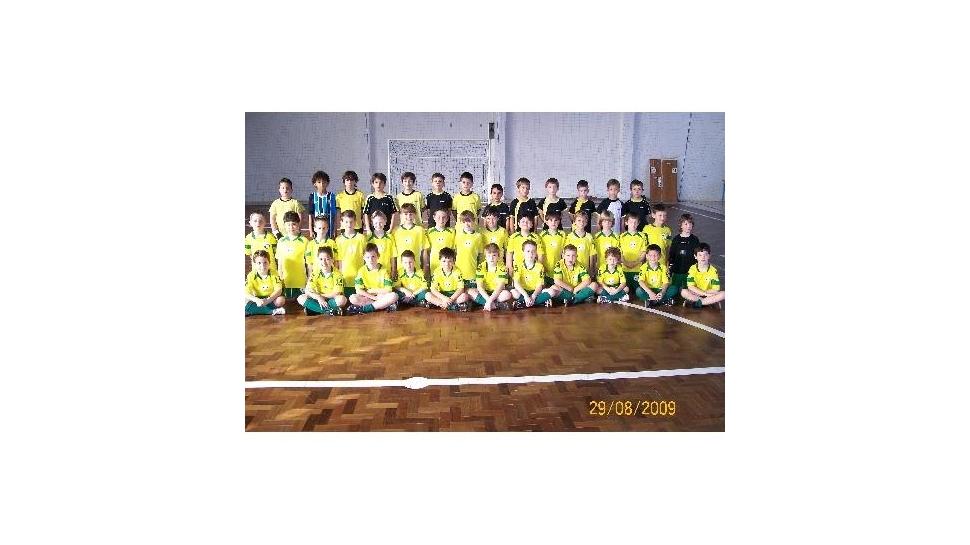 Alunos participam de atividade de Futsal