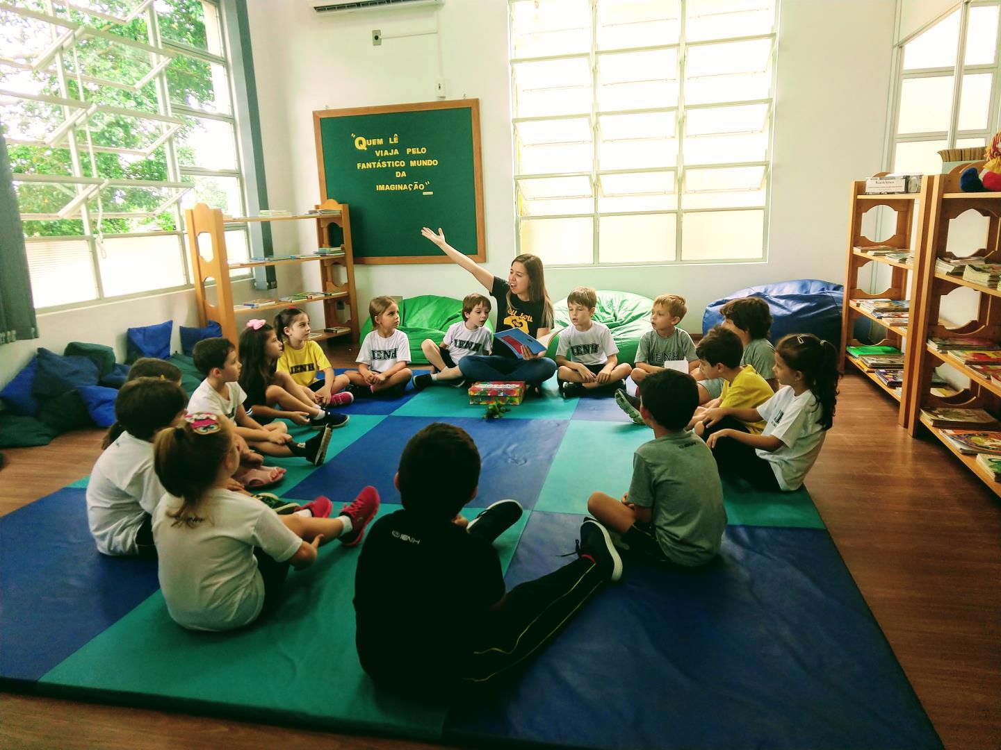 Nível 5B da Educação Infantil conhece a “Caixa Mágica”, na Biblioteca Erica Dorothea Sarlet