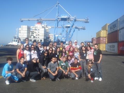 Alunos da IENH realizam visita ao Porto de Rio Grande