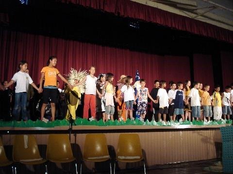 IENH promove atividade de final de ano do Projeto Cultural Arte em Movimento