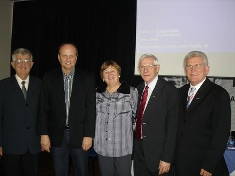 Reunião do SINEPE/RS na IENH empossa delegado regional