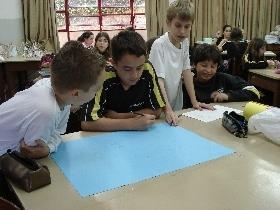 Alunos das 6as séries produzem jogos nas aulas de matemática