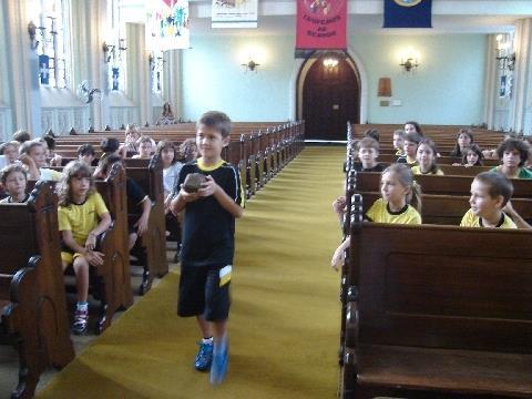 Culto no Oswaldo Cruz conta história da Páscoa