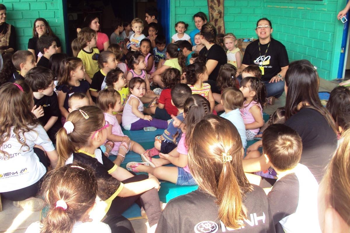 Doação de produtos arrecadados na Campanha dos 100 dias