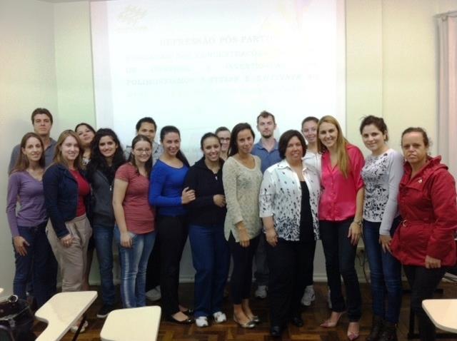 Acadêmicos participam de palestra sobre Depressão Pós-Parto