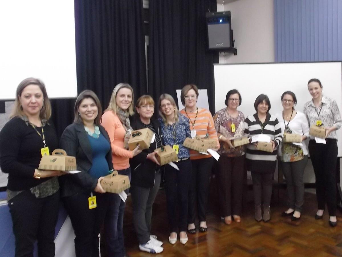 Homenagens para o Núcleo Pedagógico e Coordenações da IENH 