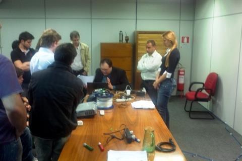 Acadêmicos de Redes de Computadores participam de curso sobre tecnologia Gepon