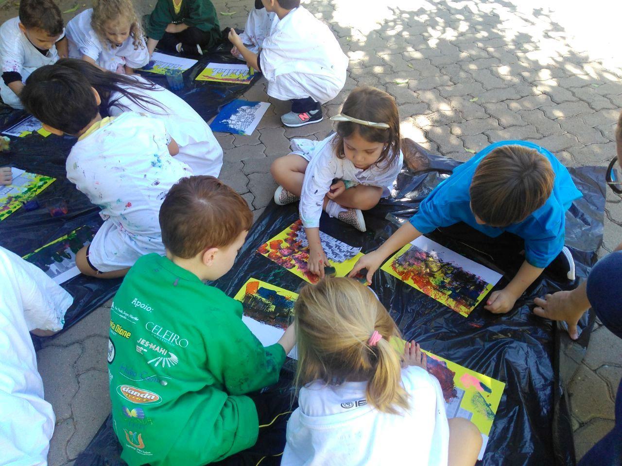 Pintura ao ar livre e Mindfulness no Nível 4C da Educação Infantil