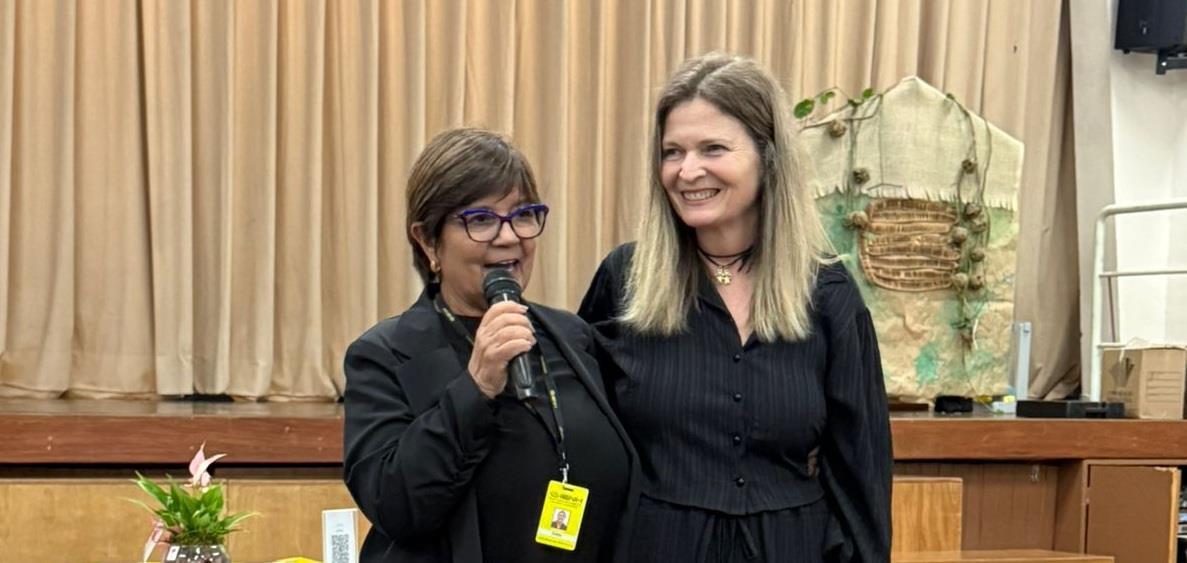 Professora da IENH lança novo livro infantil com mensagem sobre empatia e convivência Professora da IENH lança novo livro infantil com mensagem sobre empatia e convivência