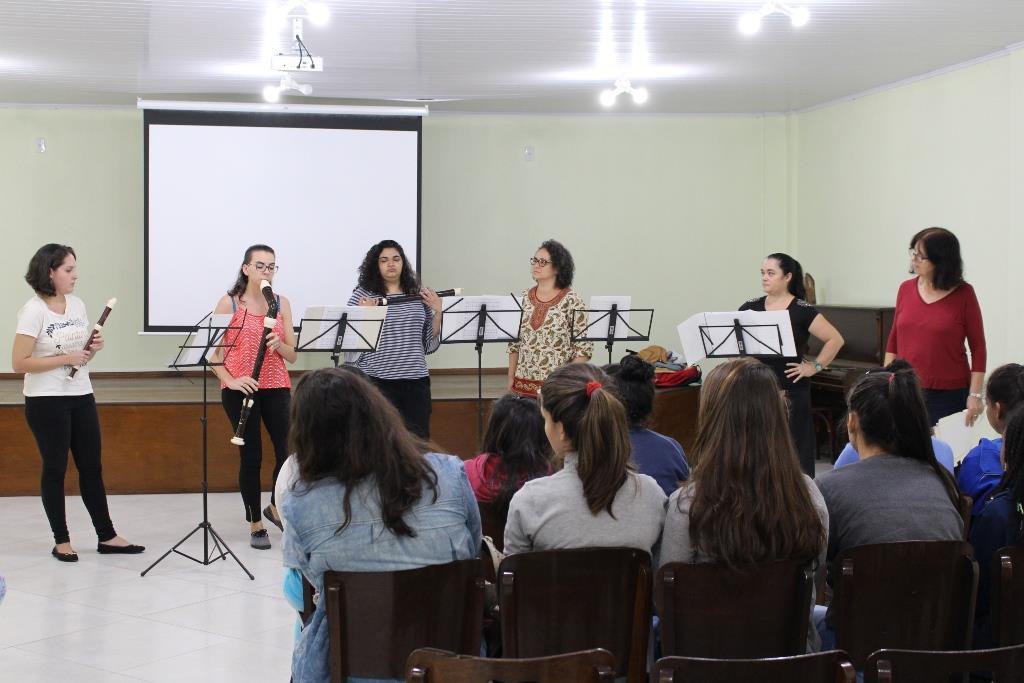 Programa Cultural Arte em Movimento recebe o Conjunto de Flautas Doces do Instituto Federal