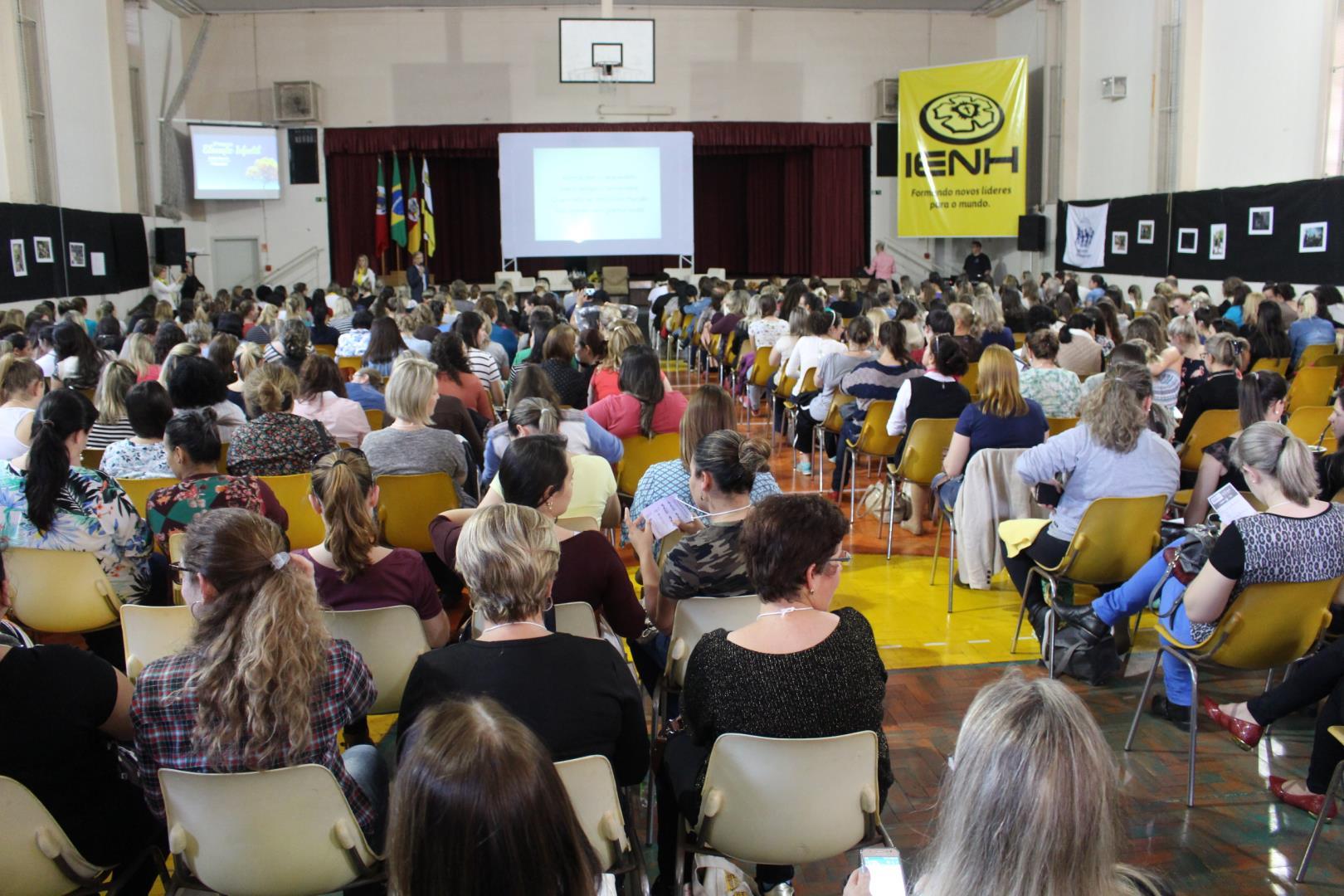 Simpósio Brasileiro de Educação Infantil reúne 560 participantes na IENH
