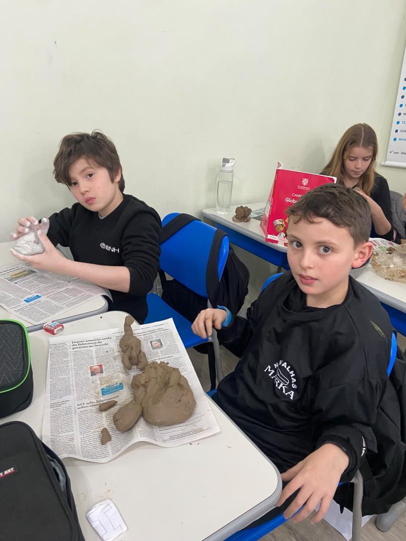 Turmas do Year 4 da Unidade Pindorama unem ciência, criatividade e inglês em projeto de estudos