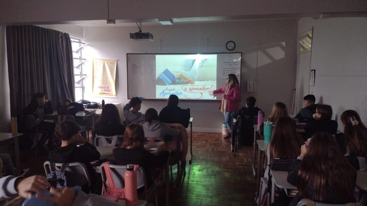Year 7 da Unidade Fundação Evangélica participa de atividade sobre hábitos e estratégias de estudos