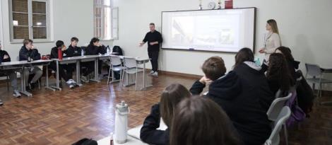  Alunos da IENH participam de palestra sobre Sustentabilidade