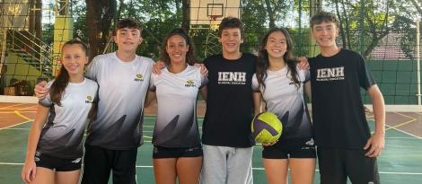 Alunos da IENH compõem a elite do voleibol gaúcho