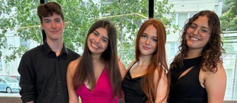 Alunos da IENH vivenciam Intercâmbio na Nova Zelândia e Austrália Alunos da IENH vivenciam Intercâmbio na Nova Zelândia e Austrália
