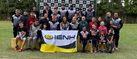 Atletismo da IENH conquista 54 medalhas no Troféu IENH de Atletismo