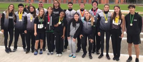 Atletismo da IENH conquista medalhas no Campeonato Escolar do Rio Grande do Sul 