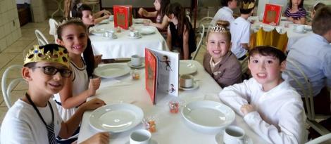 Encontro de príncipes e princesas modernas ocorre na Unidade Pindorama Encontro de príncipes e princesas modernas ocorre na Unidade Pindorama