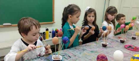 Estudos sobre a Páscoa são realizados por meio de diversas atividades na Educação Infantil