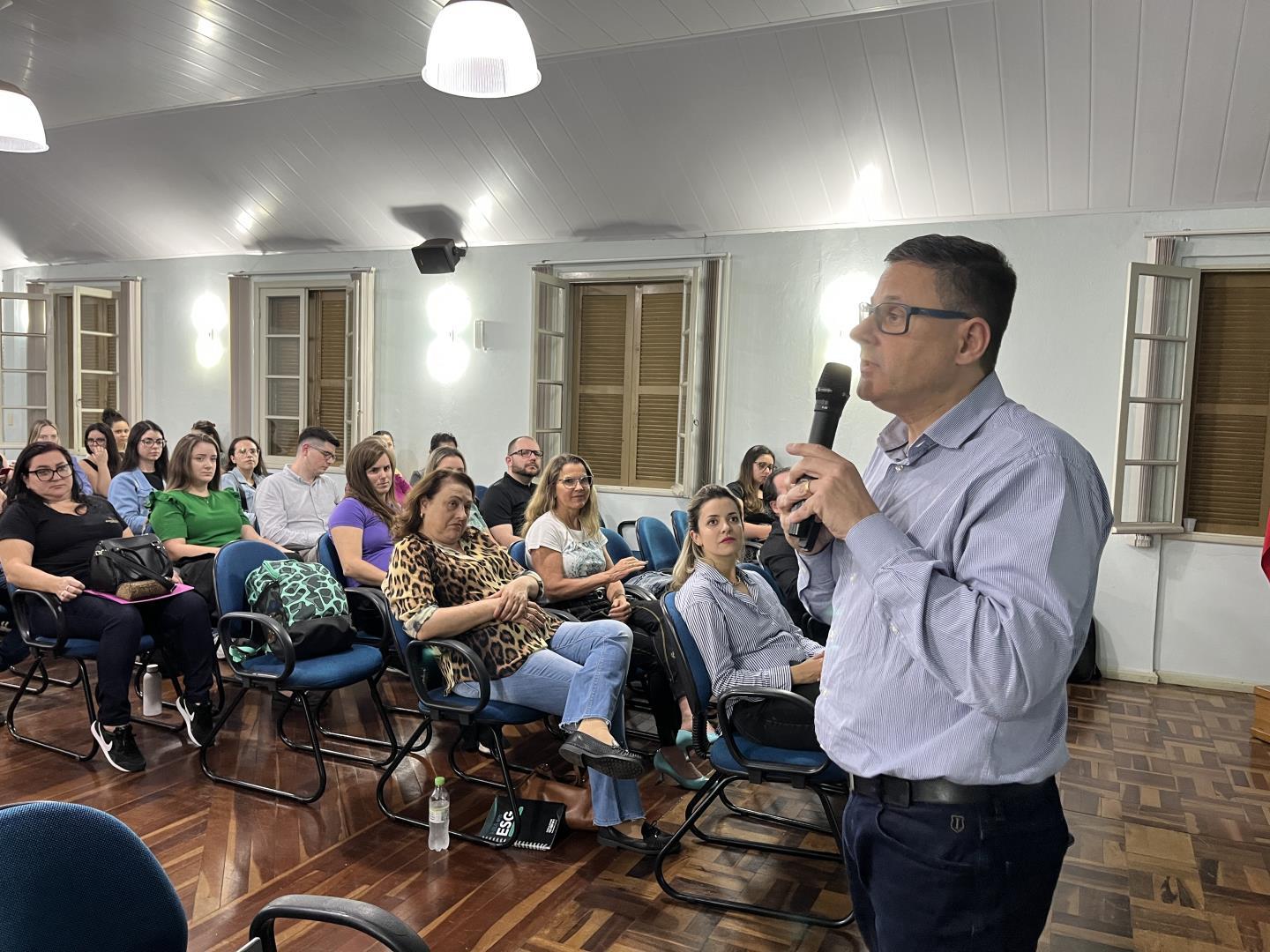 Faculdade IENH Apresenta Aula Especial sobre Governança em Cooperativas de Crédito