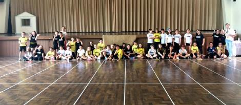 Fast & Furious:  alunos constroem carrinhos movidos com pilhas na aula de Programação em Inglês Fast & Furious:  alunos constroem carrinhos movidos com pilhas na aula de Programação em Inglês