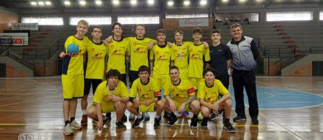 IENH conquista títulos no Handebol e Futsal sub-17 da Olimpíada Escolar