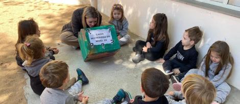 Nível 2A da Unidade Oswaldo Cruz explora o clássico "Cachinhos Dourados e os Três Ursos" Nível 2A da Unidade Oswaldo Cruz explora o clássico "Cachinhos Dourados e os Três Ursos"