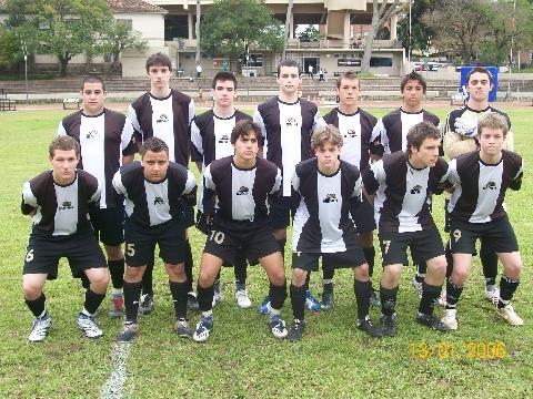 Equipe de Futebol Juvenil Masculino da IENH está nas semifinais da Copa Paquetá